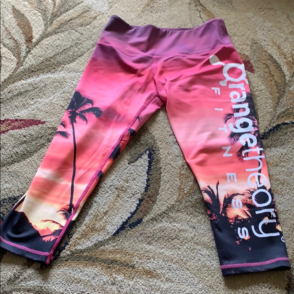 Orangetheory Capri leggings